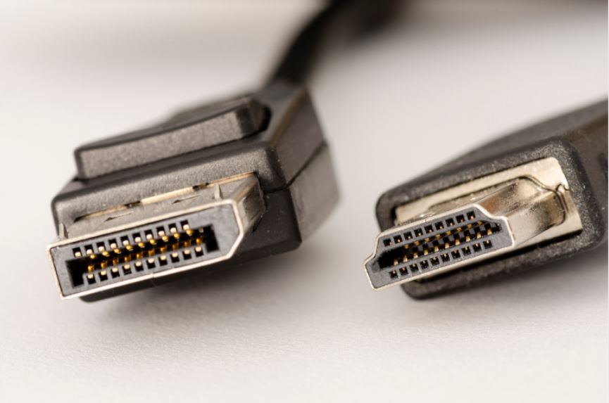 displayport hdmi変換 注意