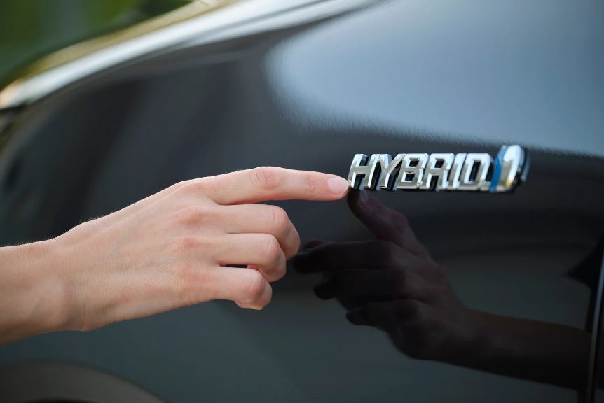 ハイブリッド車