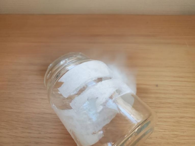 シールのベタベタを取る方法